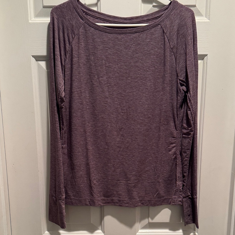Women's Purple Gap fit breathe Long Sleeve Top
